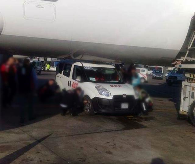 Un véhicule de piste heurte un avion de Turkish Airlines