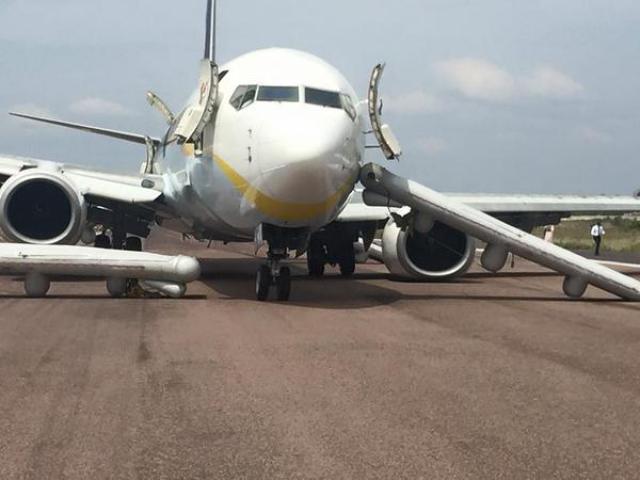 Effacement de train au poser d'un avion de Jet Airways