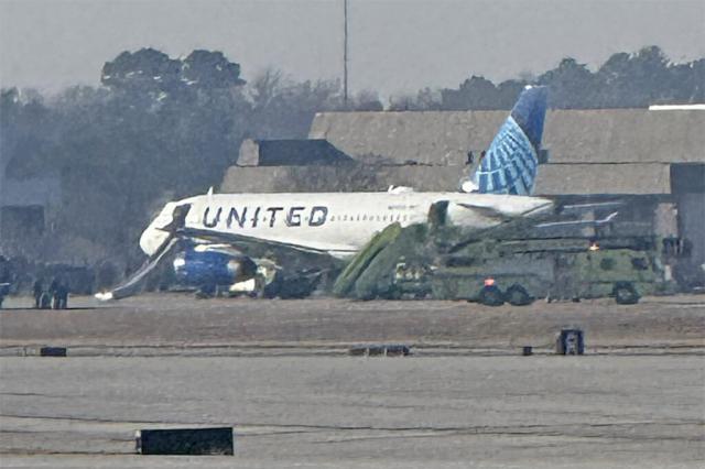 Interruption de décollage cause moteur d'un avion de United