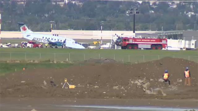 Un avion de Air Canada se pose sur le nez après une panne