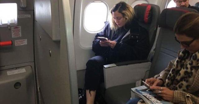 Madonna voyage en classe économique sur TAP Air Portugal