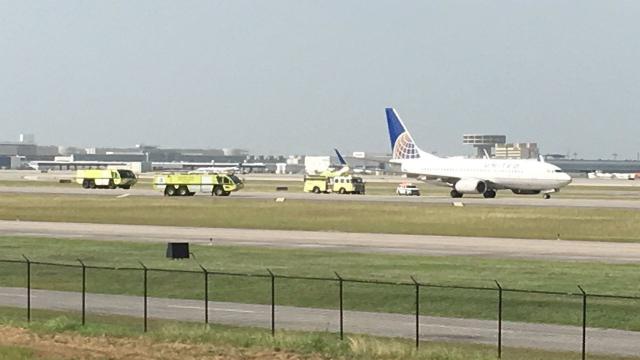 Interruption de décollage d'un avion de United Airlines