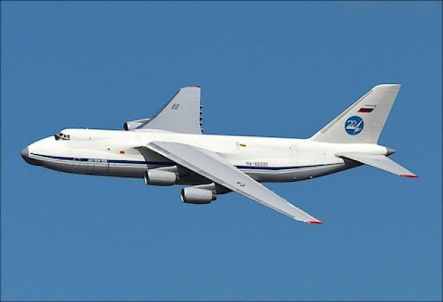 Un avion-cargo russe chargé d'armes bloqué au sol au Nigéria