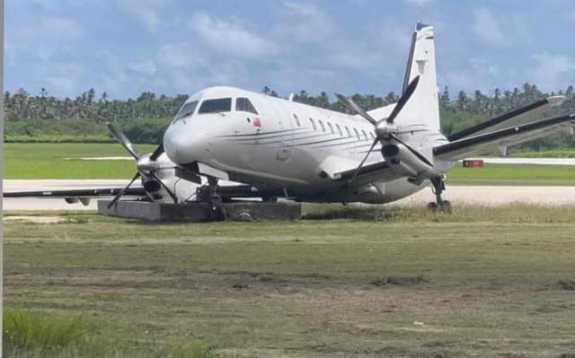 Un avion de Lulutai Airways heurte un bloc de béton