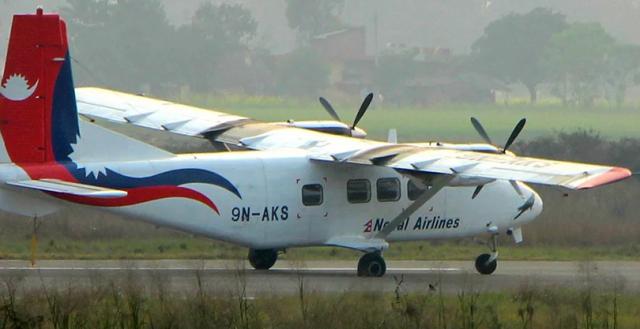 Éclatement de pneu au décollage d'un avion de Nepal Airlines