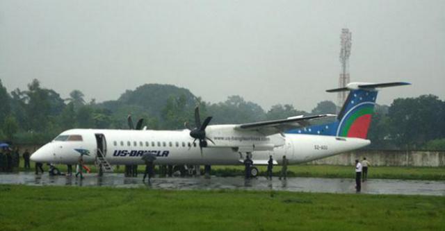 Sortie de piste au roulage d'un avion de US-Bangla Airlines