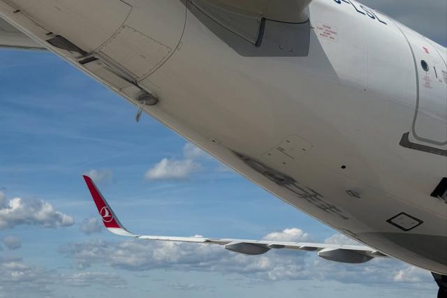 Tail-strike à l'atterrissage d'un avion de Turkish Airlines