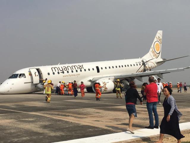 Atterrissage sur le nez d'un avion de Myanmar National Airlines