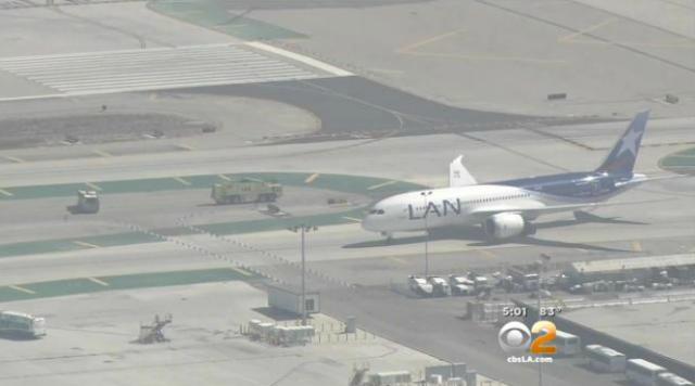 Odeur de fumée et retour d'un avion de LAN Airlines