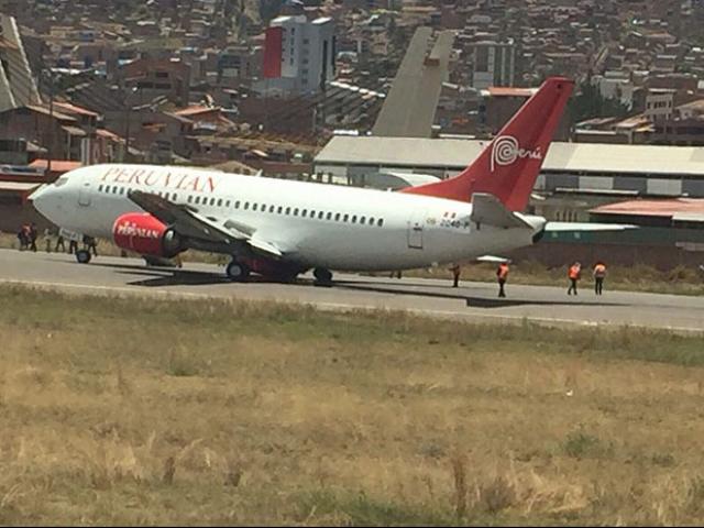 Effacement de train pour un avion de Peruvian Airlines