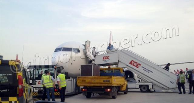 Un avion de Turkish Airlines bloqué par le repousseur