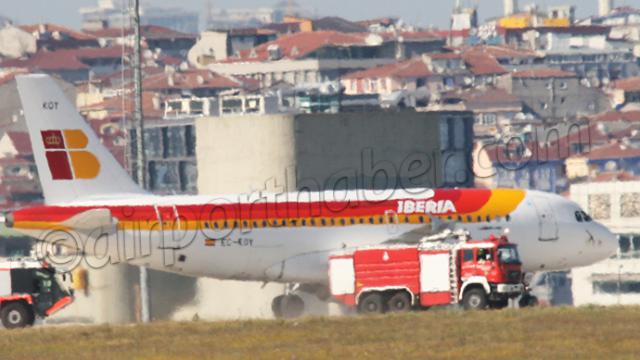 Retour cause panne moteur au décollage d'un avion de Iberia