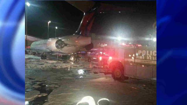 Un blessé cause feu réacteur d'un avion de Delta Airlines