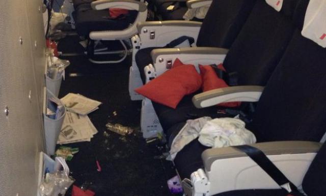 Matières fécales, bactéries, le quotidien du voyage en avion