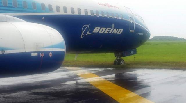 Légère sortie de piste au poser d'un avion de Lion Air