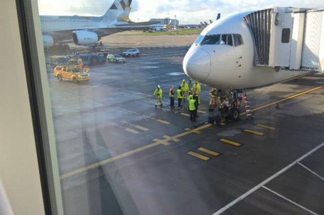Évacuation cause alarme incendie d'un avion de Delta
