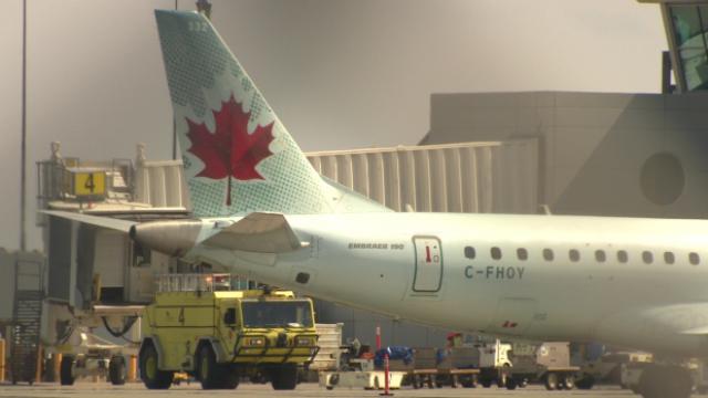 Retour cause hydraulique d'un avion de Air Canada