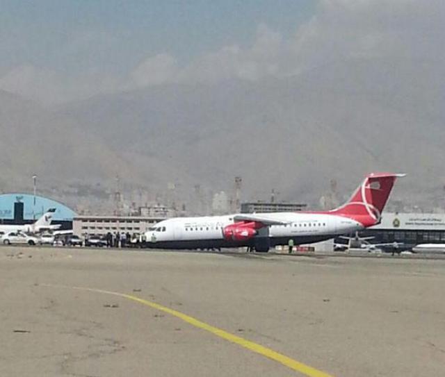 Atterrissage sur le nez d'un avion de Qeshm Air