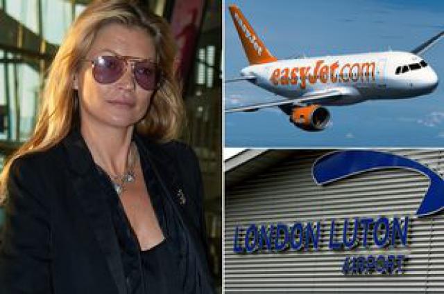 Kate Moss escortée par la police hors d'un avion de EasyJet