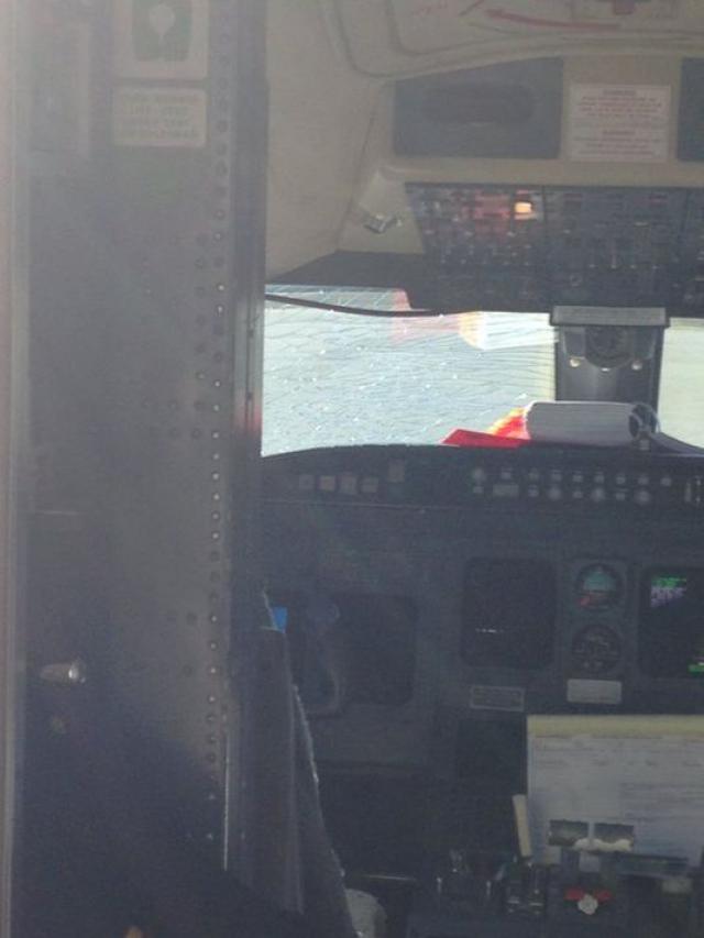 Déroutement cause pare-brise fêlé d'un avion de American