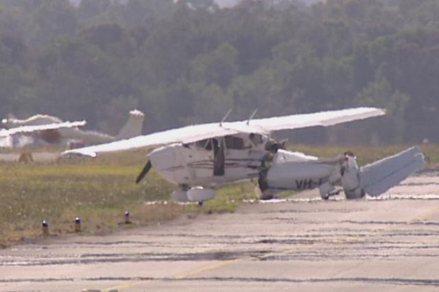 Deux avions légers se heurtent pendant un poser d'urgence