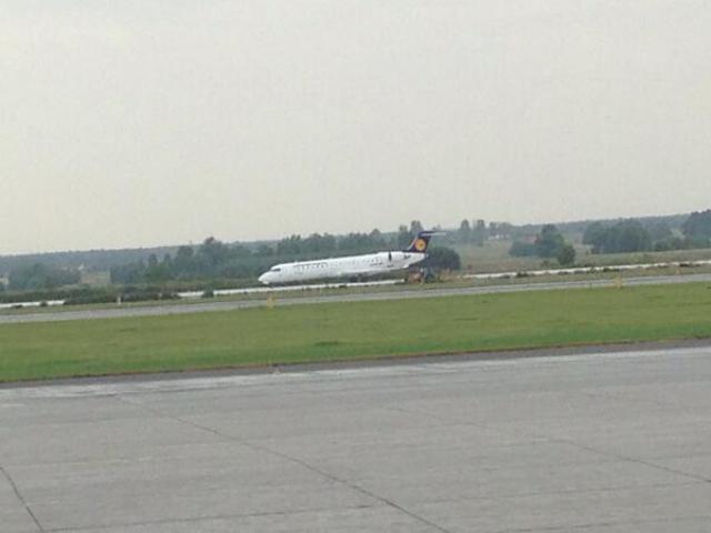 Atterrissage sur une piste fermée d'un avion de Lufthansa
